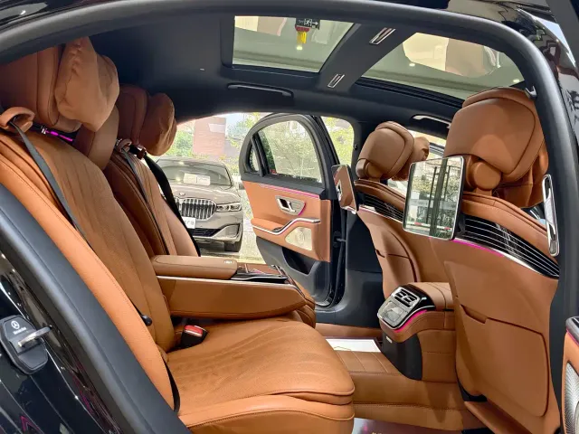Mercedes-Benz S-Class — Фото автомобиля 10