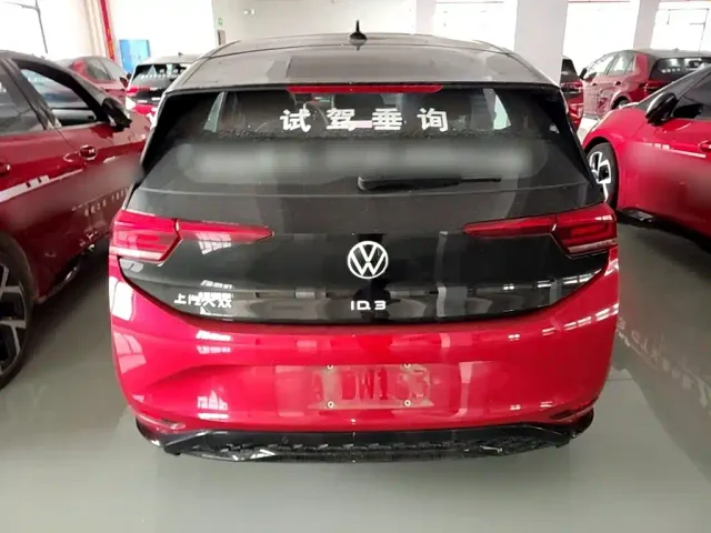 Volkswagen ID.3 — Фото автомобиля 5