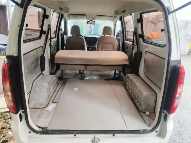 Wuling Hongguang V — Фото автомобиля 5