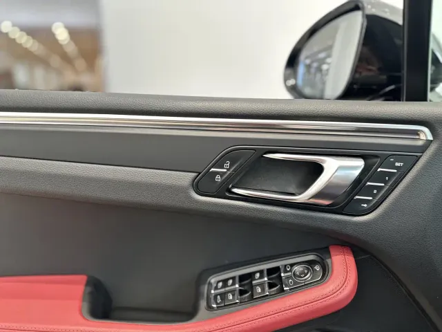 Porsche Macan — Фото автомобиля 8