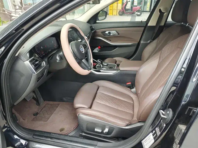 BMW 3 Series — Фото автомобиля 4
