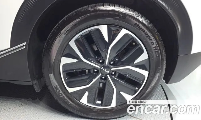 Kia EV6 — Фото автомобиля 6