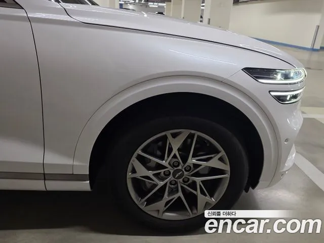 Genesis GV70 — Фото автомобиля 9