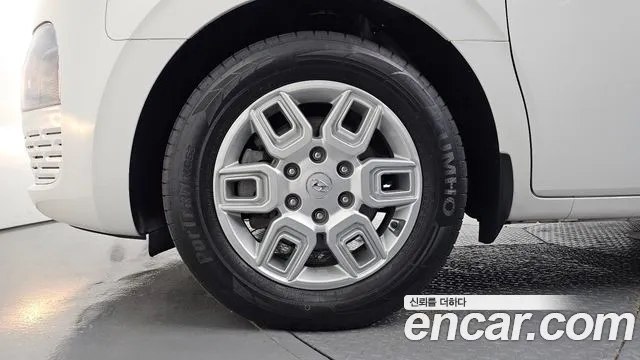 Hyundai Staria Staria Tourer 11 мест — Фото автомобиля 5