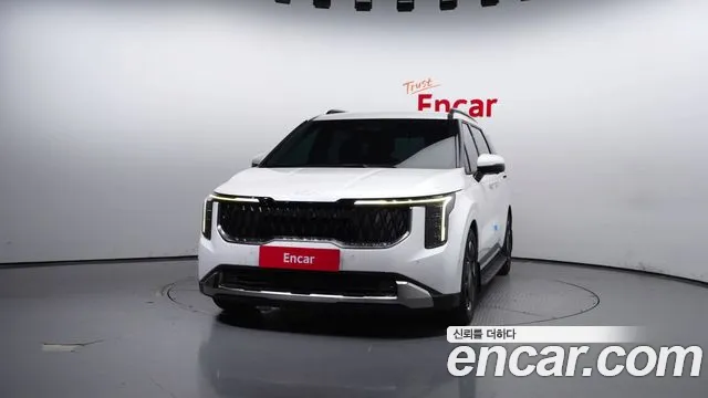 Kia Canival — Фото автомобиля 3