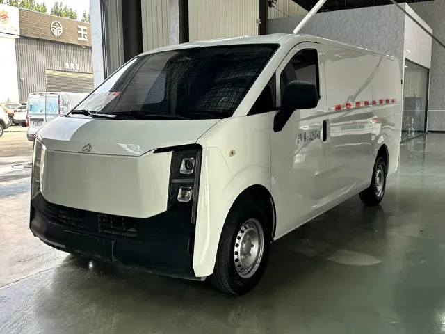 Фотография автомобиля — Huolala Duola Automobile Dora Bread Van