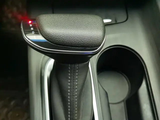 Buick Velite 6 2020 Plug-in Hybrid Connected Fashion Edition — Фото автомобиля 13