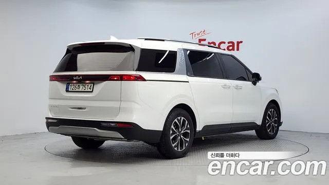 Kia Canival Carnival 4 поколение 9 мест Prestige — Фото автомобиля 2