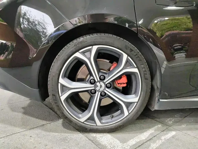 Nio ET5 Touring — Фото автомобиля 17
