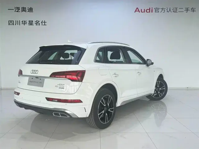 Audi Q5L — Фото автомобиля 3