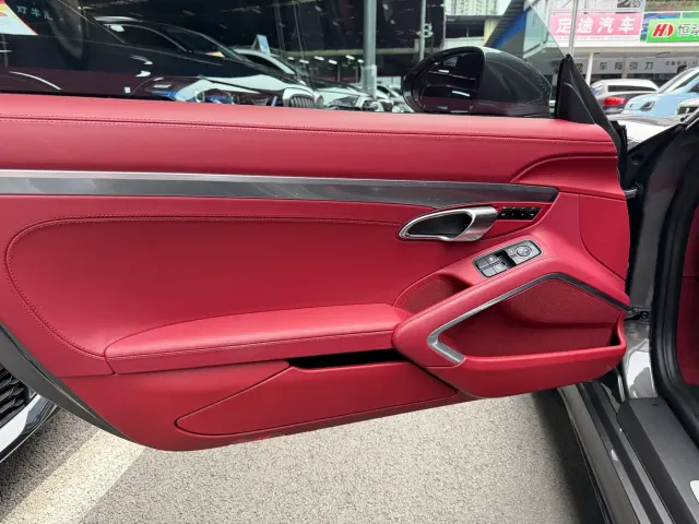 Porsche 718 — Фото автомобиля 13