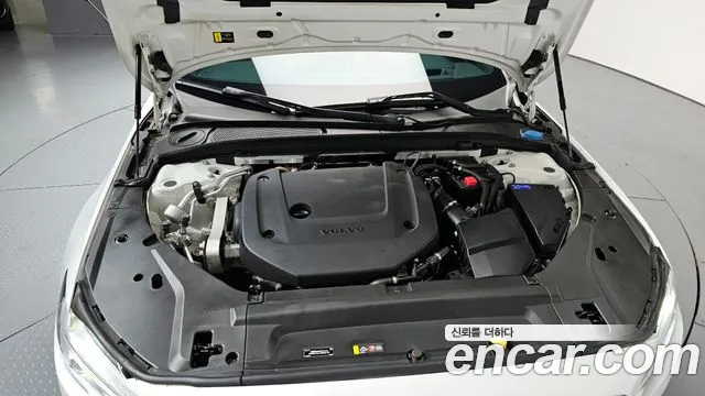 Вольво S90 — Фото автомобиля 6