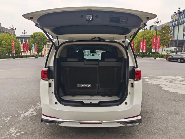 GAC Trumpchi M8 — Фото автомобиля 8