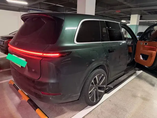 Li Auto Li Xiang L9 2022 Max — Фото автомобиля 4