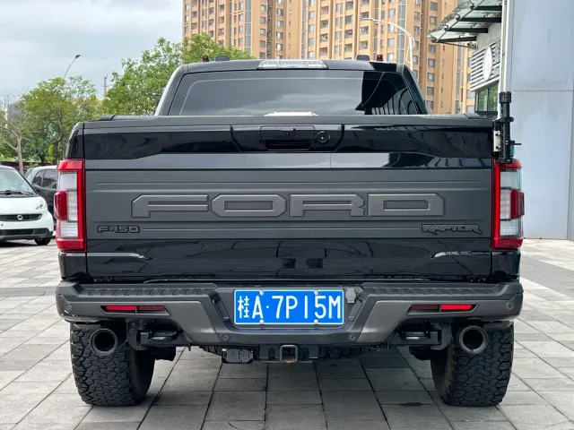 Ford F-150 Raptor — Фото автомобиля 5
