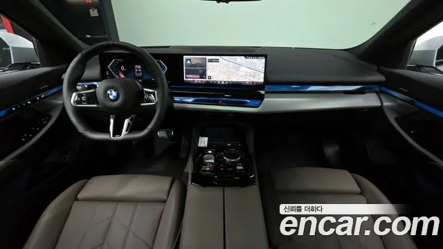 BMW 5-Series — Фото автомобиля 7