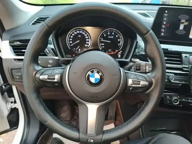 BMW X1 — Фото автомобиля 10