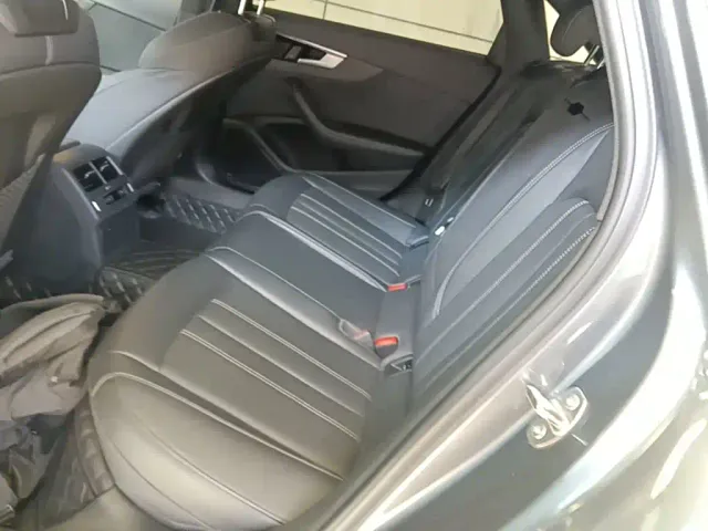 Audi A4L — Фото автомобиля 16