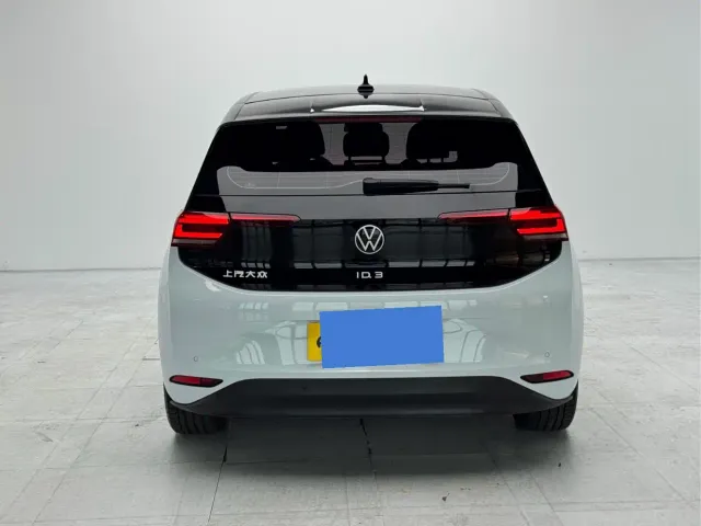 Volkswagen ID.3 — Фото автомобиля 9