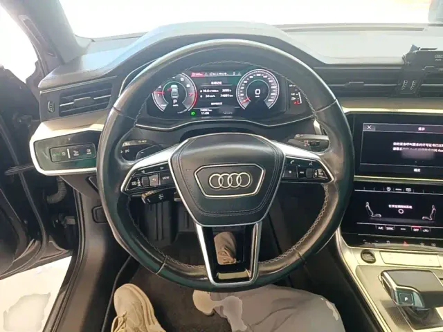 Audi A6L — Фото автомобиля 10