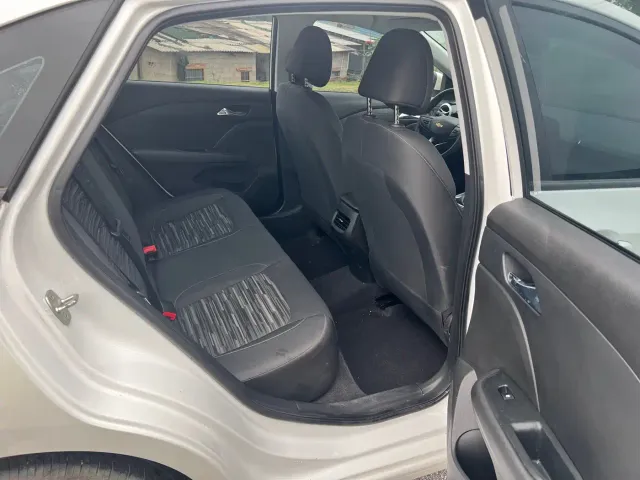 Chevrolet Monza — Фото автомобиля 11
