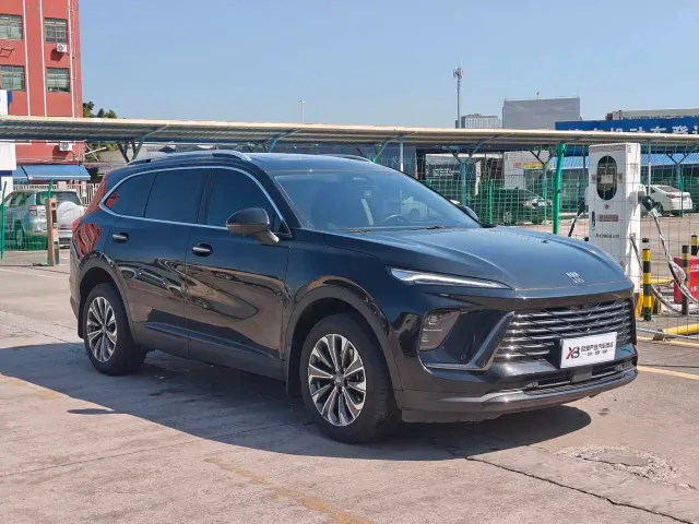 Buick Envision Plus — Фото автомобиля 3