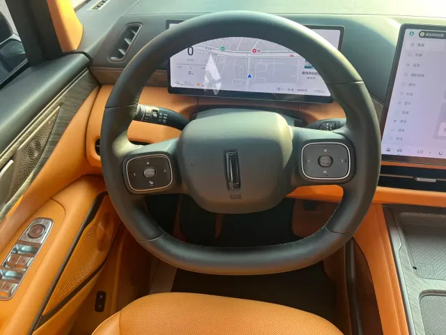 Wey Alpine — Фото автомобиля 5