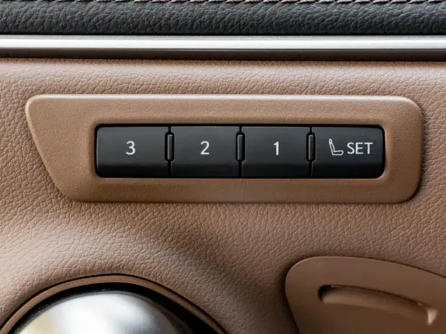 Lexus ES — Фото автомобиля 24