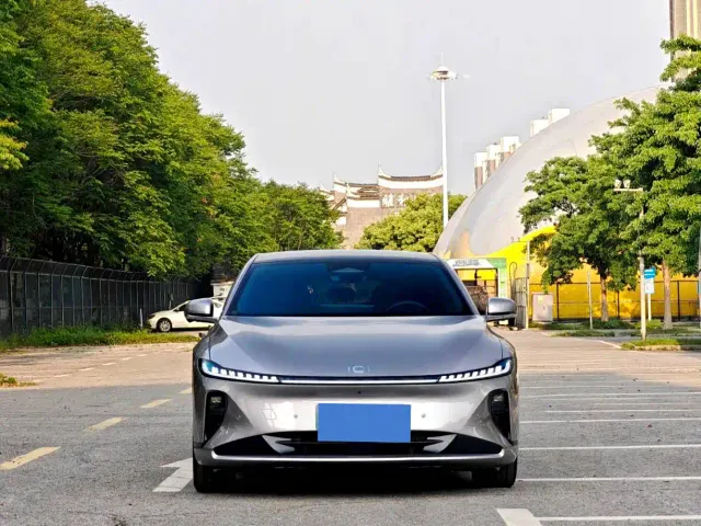 Changan Qiyuan A07 — Фото автомобиля 2
