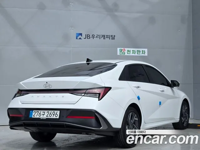 Hyundai Avante CN7 — Фото автомобиля 5