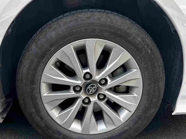 Toyota Corolla — Фото автомобиля 14