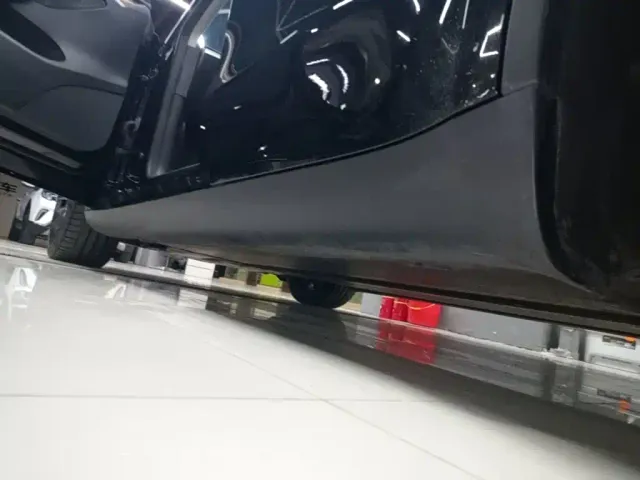 Tesla Model Y — Фото автомобиля 21
