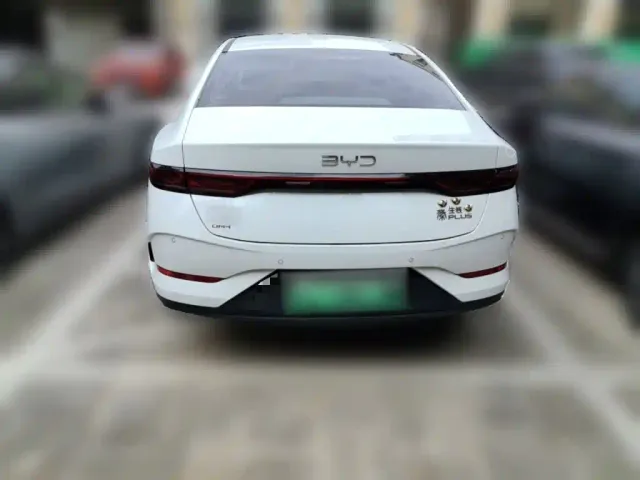 BYD Qin PLUS — Фото автомобиля 3