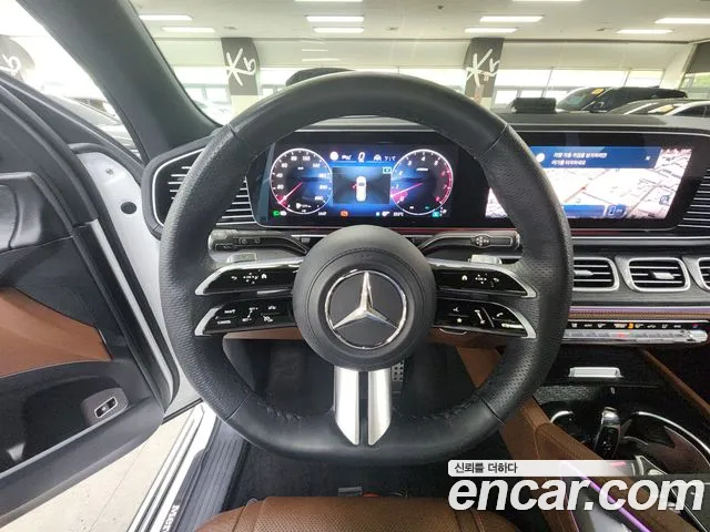 Mercedes-Benz GLS-Class — Фото автомобиля 3