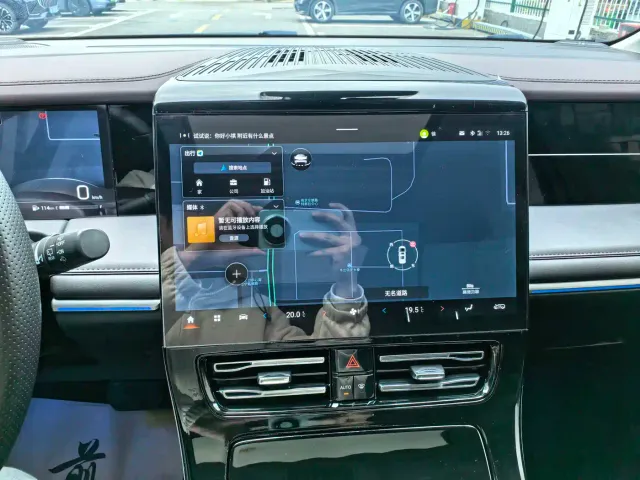 GAC Trumpchi M8 — Фото автомобиля 19