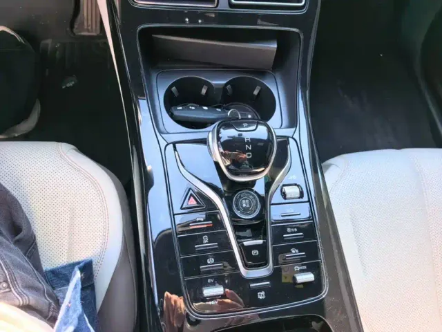BYD Qin PLUS — Фото автомобиля 13