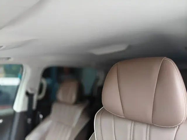 Roewe iMAX8 — Фото автомобиля 8