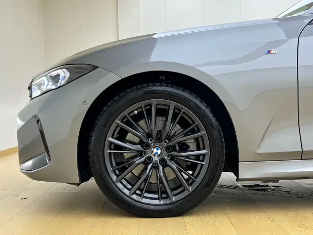 BMW 3 Series — Фото автомобиля 6