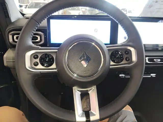 Baojun Yep — Фото автомобиля 10