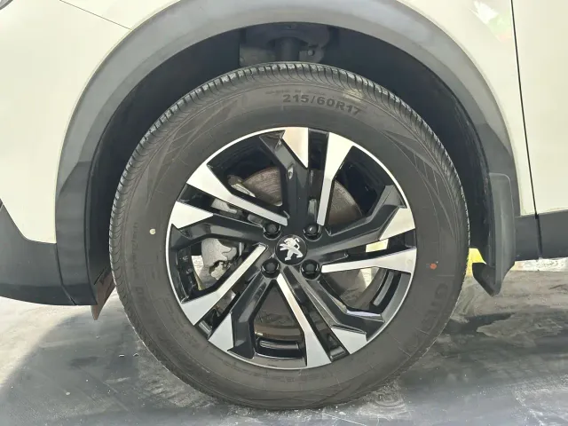Peugeot 2008 — Фото автомобиля 11