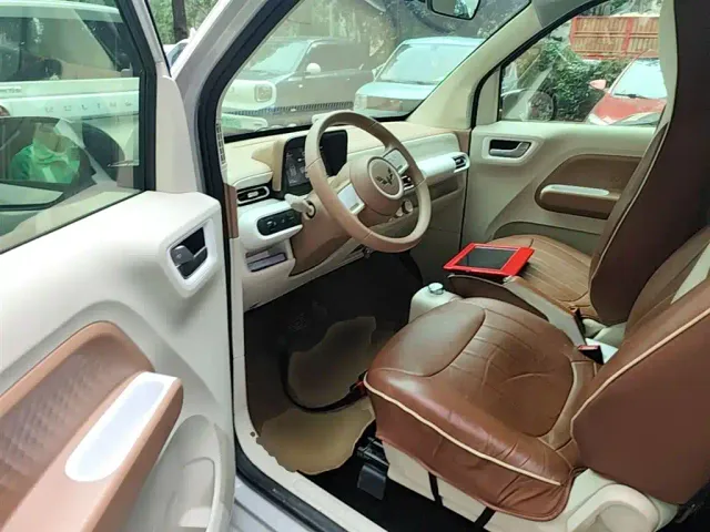 Wuling Hongguang Mini EV — Фото автомобиля 15