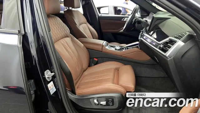 BMW X6 xDrive40i M Sport — Фото автомобиля 10