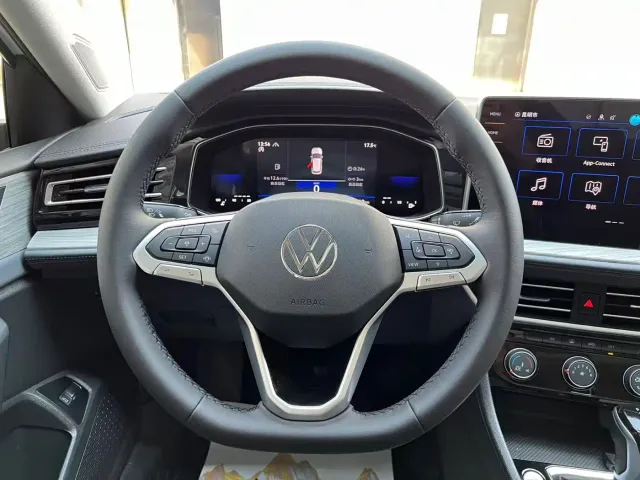 Volkswagen Sagitar — Фото автомобиля 11