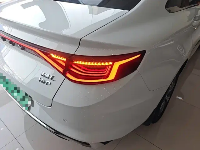 Geely Emgrand L — Фото автомобиля 7