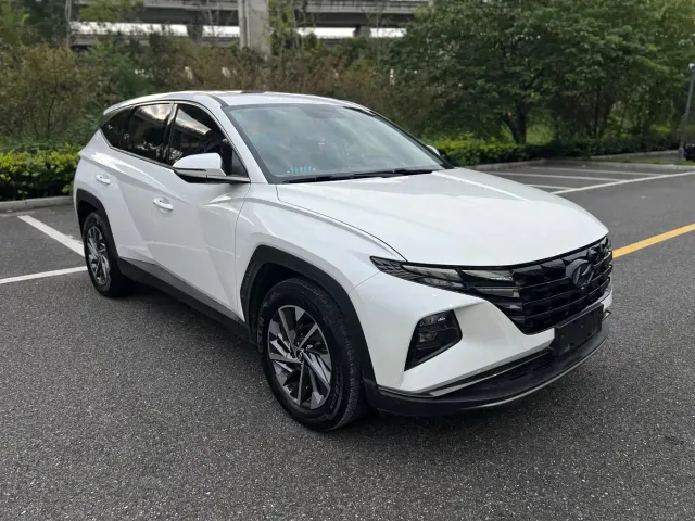 Hyundai Tucson — Фото автомобиля 3