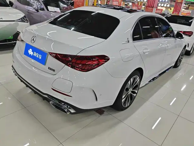 Mercedes-Benz C-Class — Фото автомобиля 3