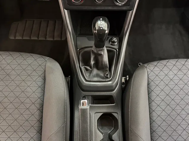 Volkswagen T-Cross — Фото автомобиля 15