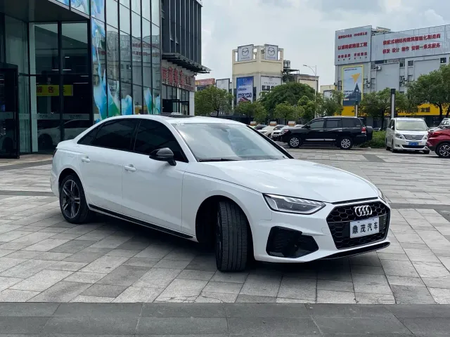 Audi A4L — Фото автомобиля 6