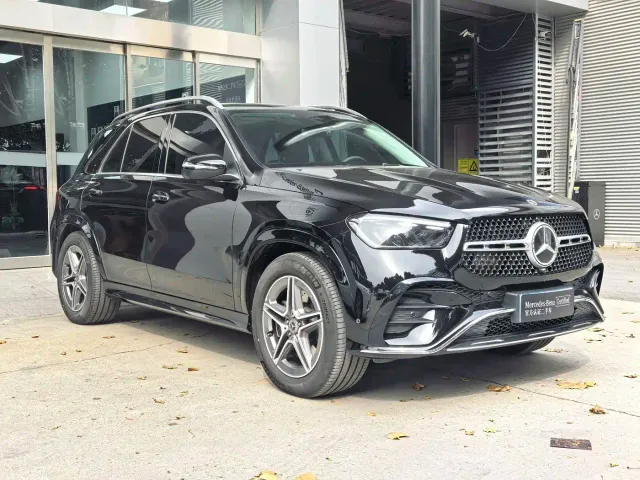 Mercedes-Benz GLE-Class — Фото автомобиля 3
