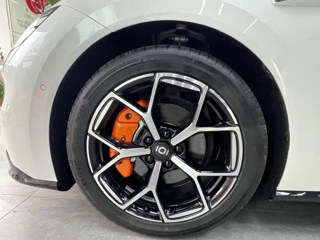 Changan Qiyuan A06 — Фото автомобиля 10